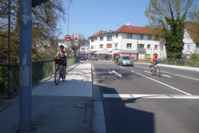 Fahrbahnnutzung für Radverkehr lässt Radfahrende sichtbar und dadurch sicher sein