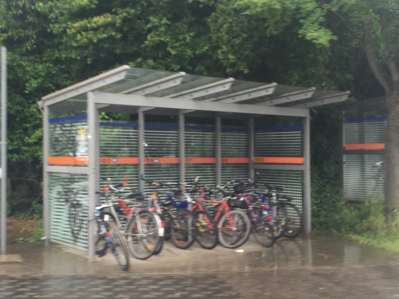 Sicheres fahrradparken am Bahnhof Büdingen