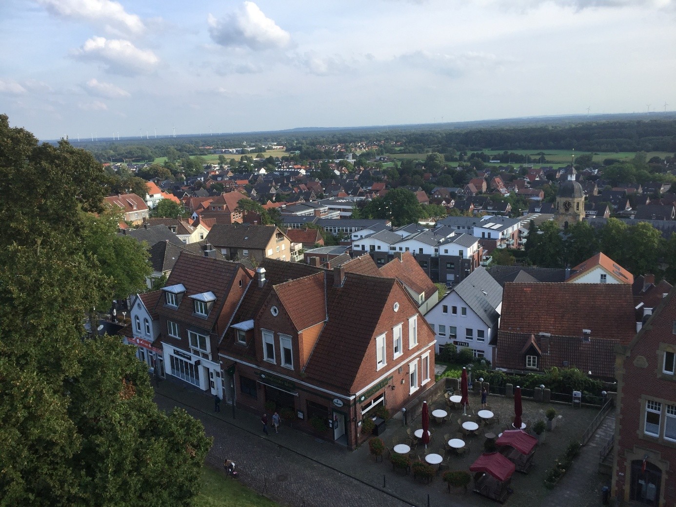Das Stadtgebiet von Bad Bentheim ist geprägt von engen Straßenräumen in den Hauptorten Bentheim und Gildehaus sowie weiten Flächen fast ohne Bebauung.